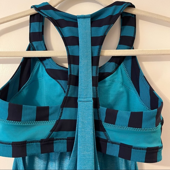 Lululemon 2-in-Run Tank - Blue - Size 6 - Picture 4 of 10